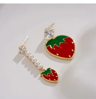 карикатура асиметрични ягоди дълги обеци за жени момиче сладък творчески имитация перла плодове капка обеци подарък Brincos