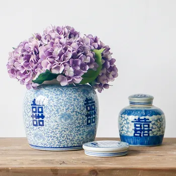 Класическа декорация на дома Сини и бели порцеланови бутилки, керамични вази за цветя, резервоари за съхранение на декорация на плотове, кутии за чай
